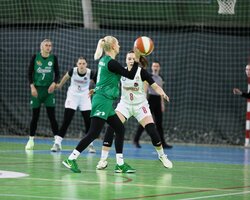 Жіноча Суперліга: Франківськ-Прикарпаття обіграв ІнтерХім, друга перемога Будівельника у Вінниці