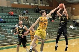 Перша ліга: Чайка-ВМСУ обіграла Локомотив, перша поразка Ужгорода