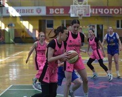 Жіноча Вища ліга: Козачка розпочала ігровий тиждень перемогою над ХАІ