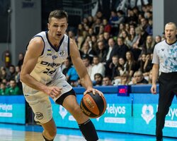 Володимир Конєв увійшов до топ-10 історичного рейтингу Суперліги за передачами