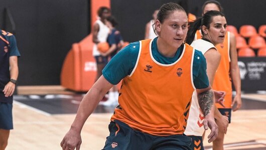 Аліна Ягупова розпочала підготовку до нового сезону з Валенсією