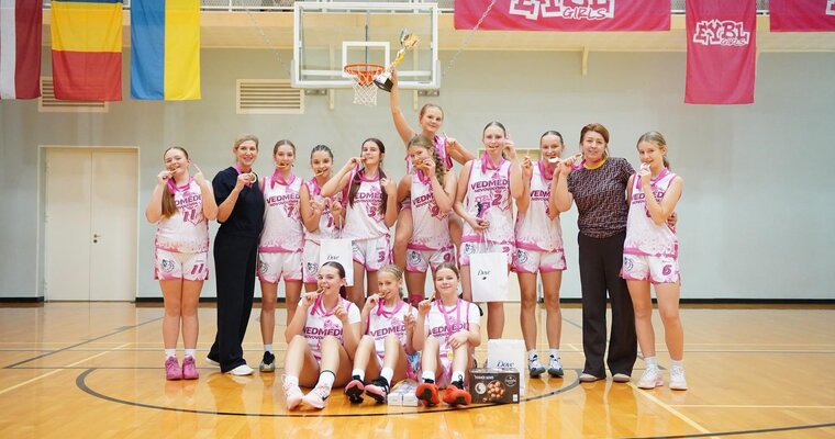 Нововолинські Ведмеді виграли перший етап EYBL Girls U14 в Естонії